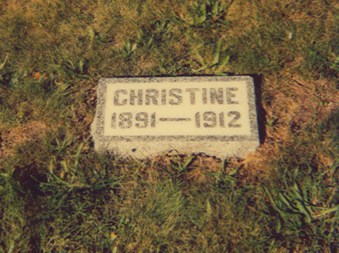 Photo of headstones/Christine MacLennan died 1912 MI Calumet, Michigan